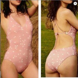 New WET Swim Rose Stars Luxury One Piece Swimsuit Size‎ Large Beachy Resort